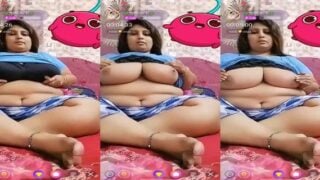 Chamet Live Cam Mature Aunty Showing Huge Boobs Private